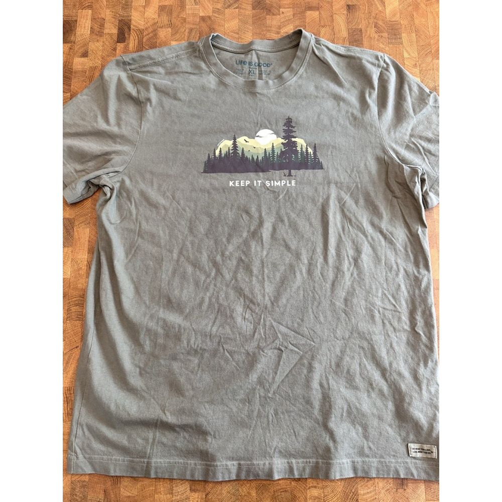 Men's Life is Good Keep It Simple Evergreen Silo Green XL Crusher Tee